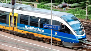 Bislang verkehren auf der Linie RB75 Osnabr�ck-Bielefeld Dieselz�ge. Sie werden ab Dezember 2029 durch batteriebetriebene Fahrzeuge ersetzt.�Foto: Michael Gr�ndel